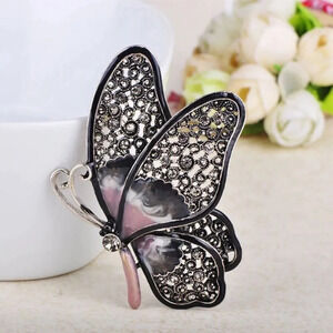 VQ Vintage Style Butterfly Brooch